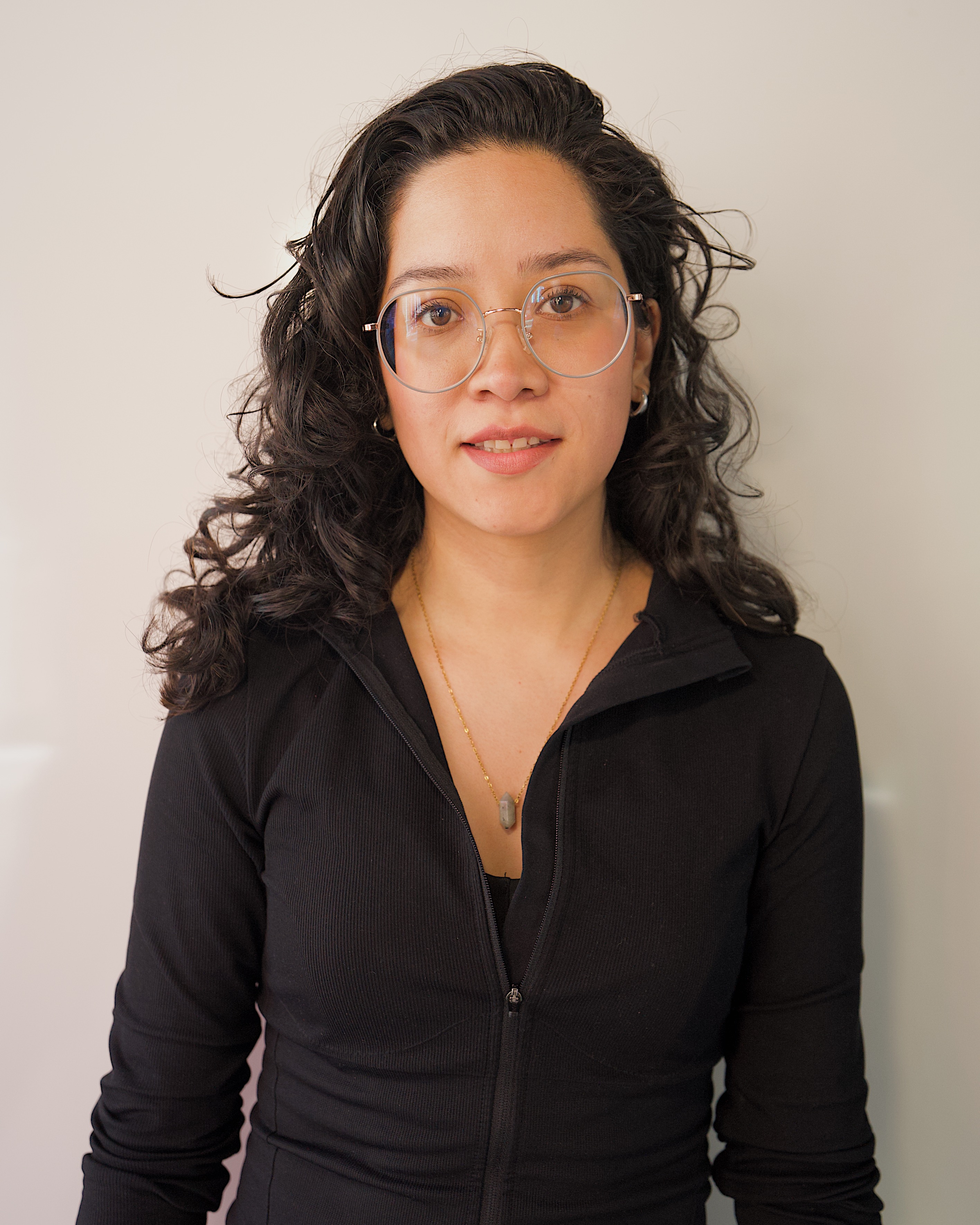 Tracy — maestra de yoga